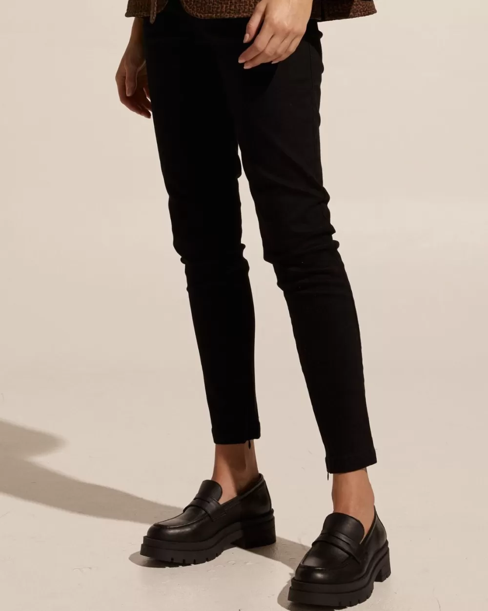 Women Zoe Kratzmann Allied Pant-Black